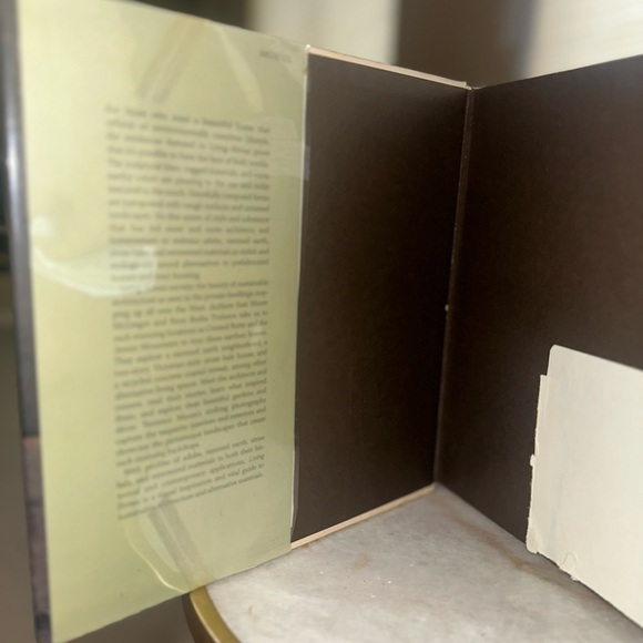 Living Homes Book - Sustainable Architecture and Design - Picture 4 of 8